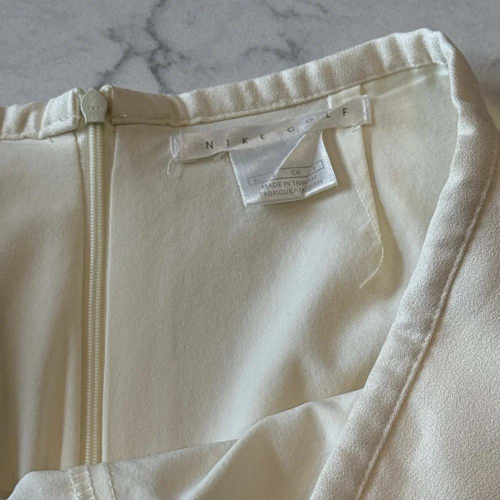 Nike GOLF Ivory Athletic Skort Size 6 Small Pockets